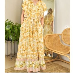 SALE 🇺🇸🙌 !Boho smocked Floral maxi dress🍂🌾